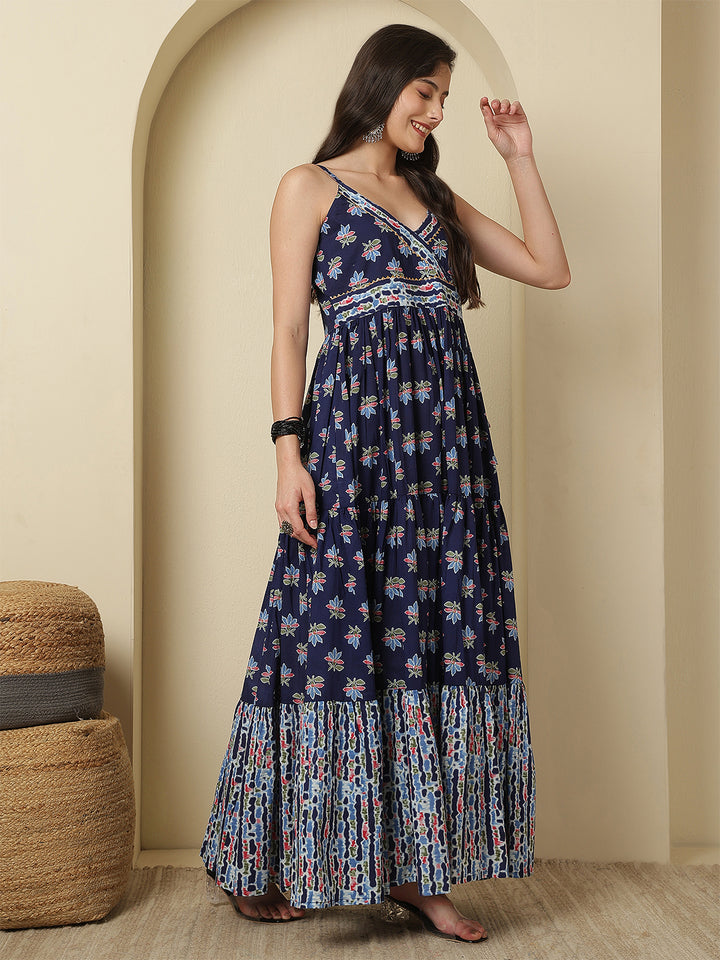 Women Rayon Printed Ankle Length Sleeveless V-Neck Angrakha Tiered Kurta