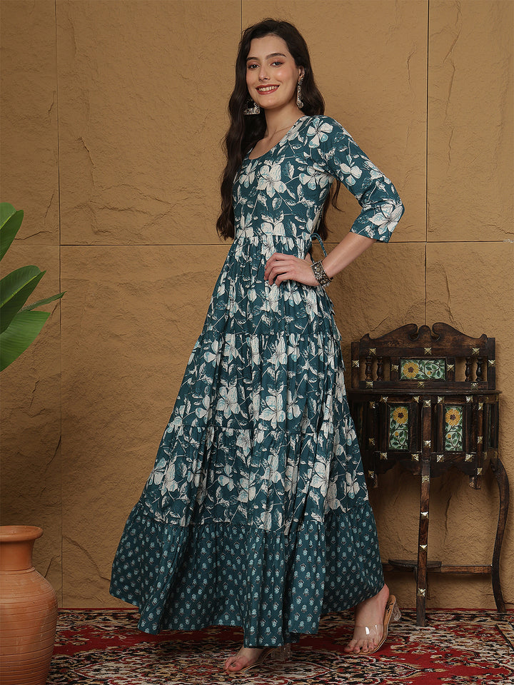 Women Rayon Printed Ankle Length Three-Quarter Sleeves Round Neck Tiered Kurta