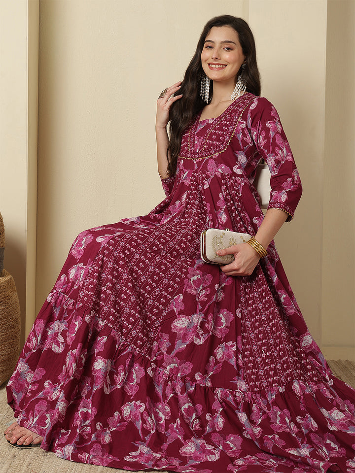 Women Cotton Printed Ankle Length Three-Quarter Sleeves V-Neck Anarkali Kurta