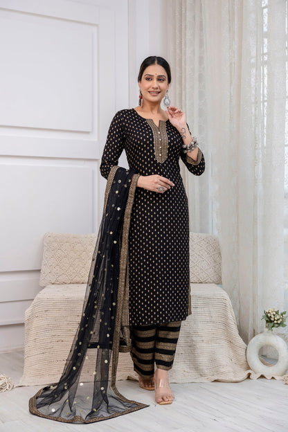 Black Gold Printed Straight Kurta Set With Net Dupatta