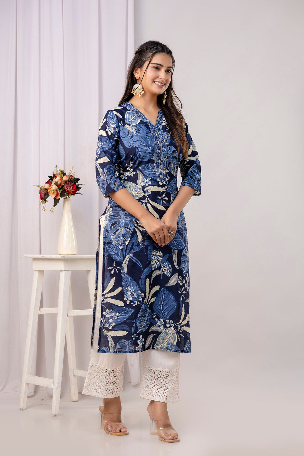 Blue Printed Straight Kurta With Three Quarter Sleeves