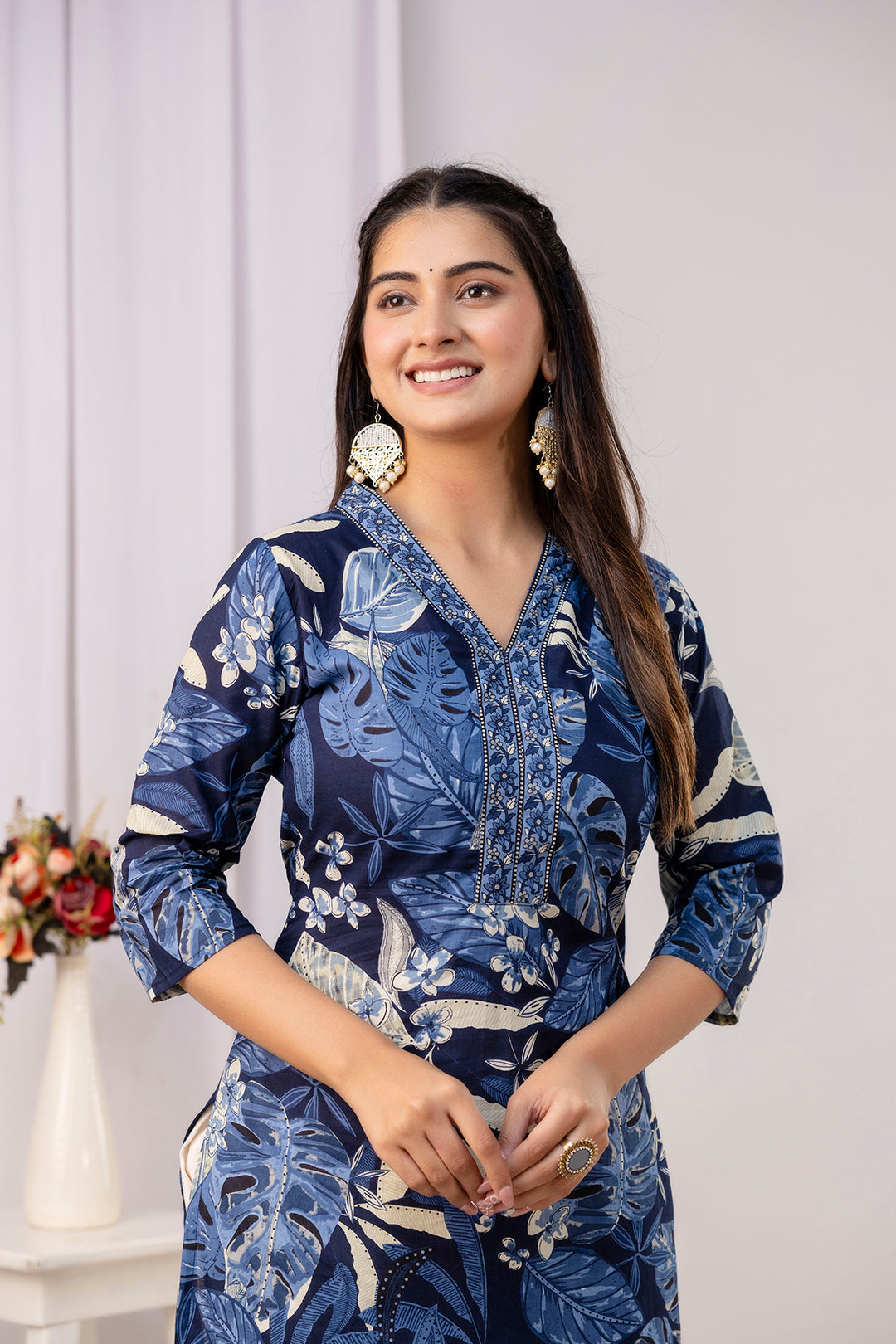 Blue Printed Straight Kurta With Three Quarter Sleeves