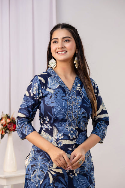 Blue Printed Straight Kurta With Three Quarter Sleeves
