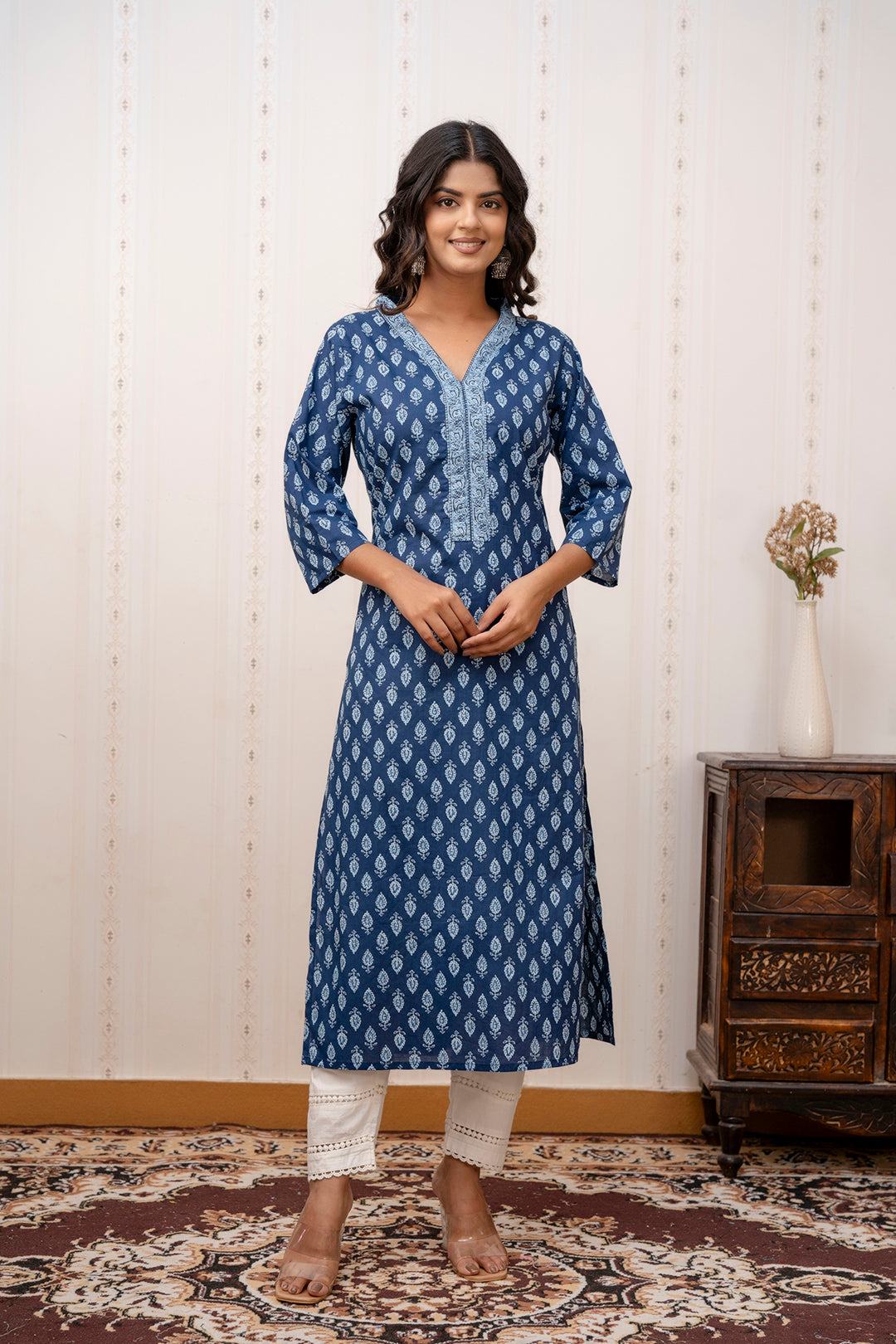 Blue Printed Straight Kurta with Three Quarter Sleeves