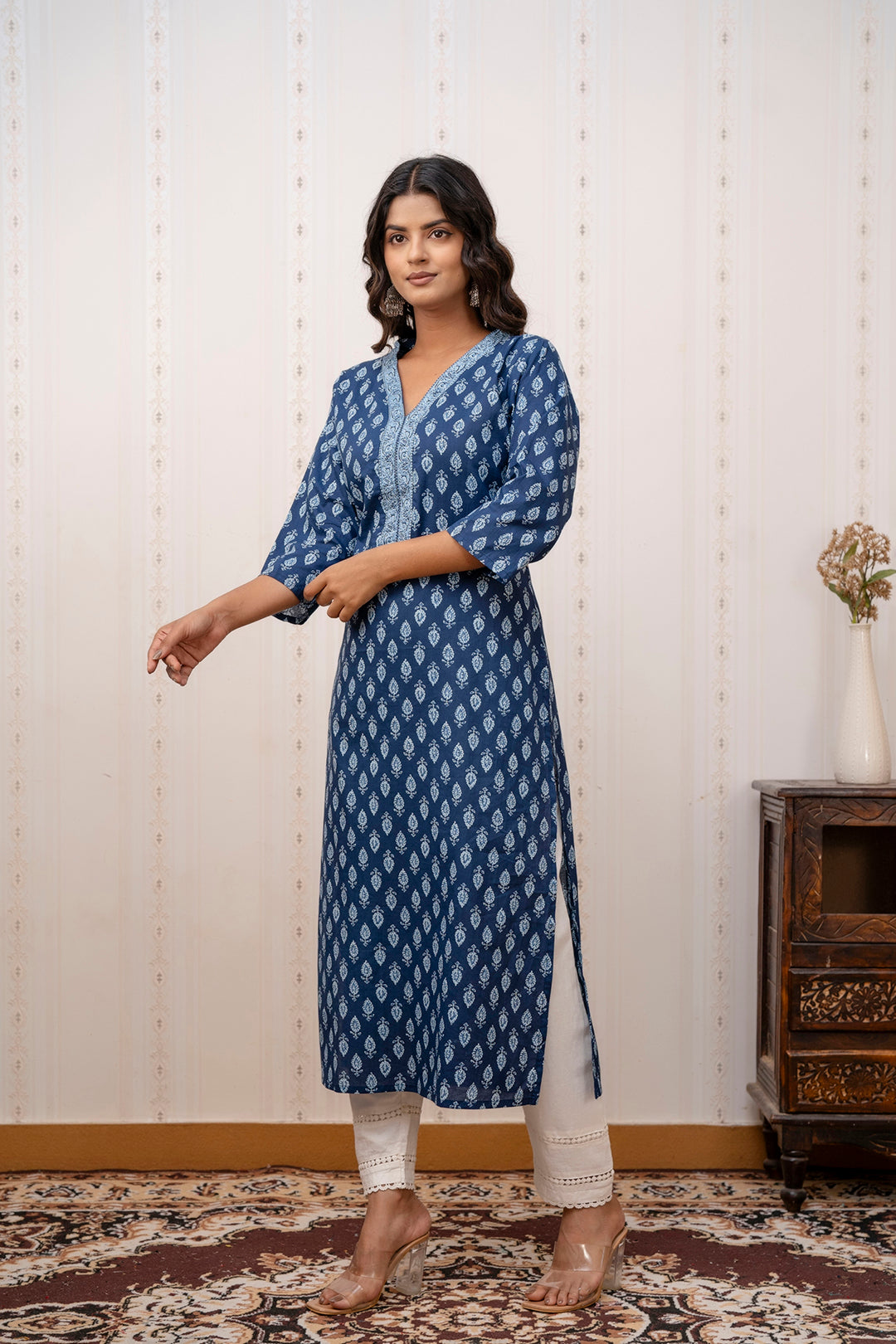 Blue Printed Straight Kurta with Three Quarter Sleeves