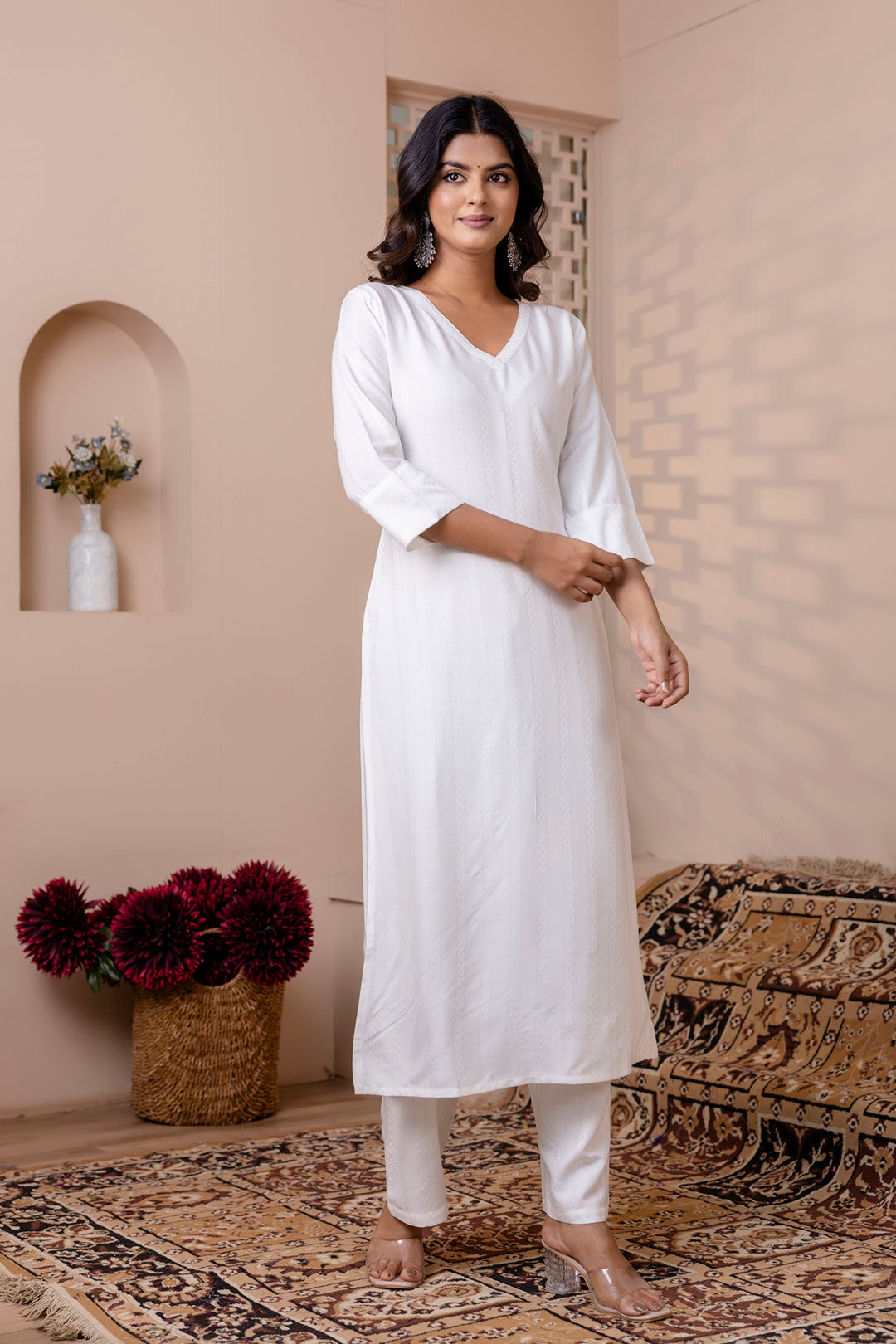 White Solid Straight Kurta with Three Quarter Sleeves