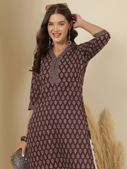 Burgundy Printed Straight Kurta with Three Quarter Sleeves