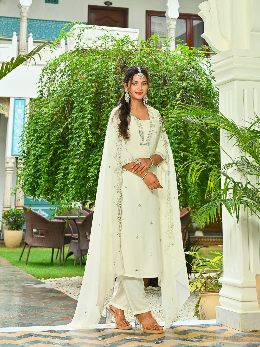 Off White Embroidered Kurta With Palazzo And Organza Dupatta