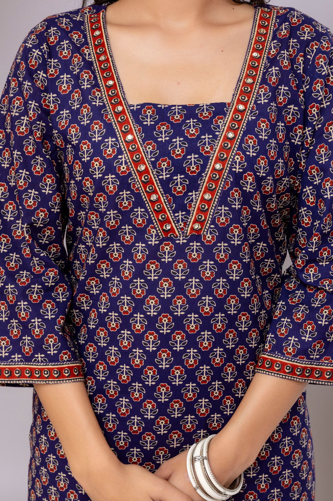 Blue Printed Straight Kurta with Three Quarter Sleeves