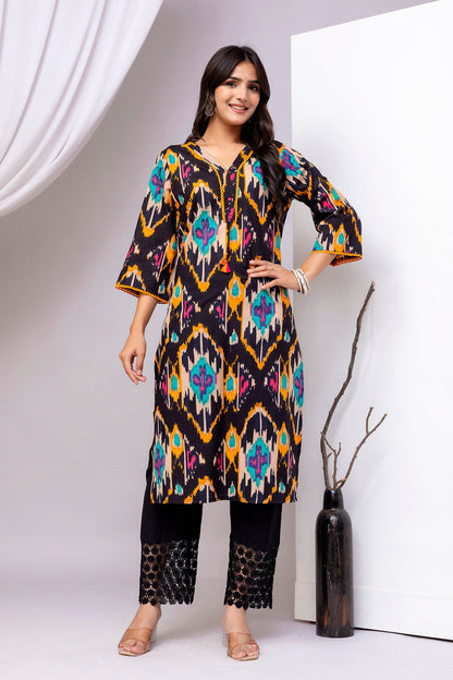 Black Printed Straight Kurta with Three Quarter Sleeves