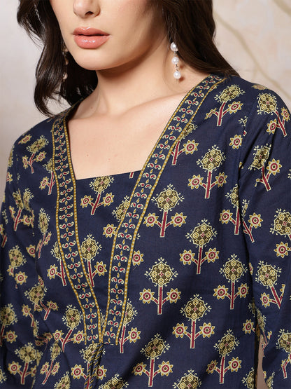 Blue Printed Straight Kurta with Three Quarter Sleeves