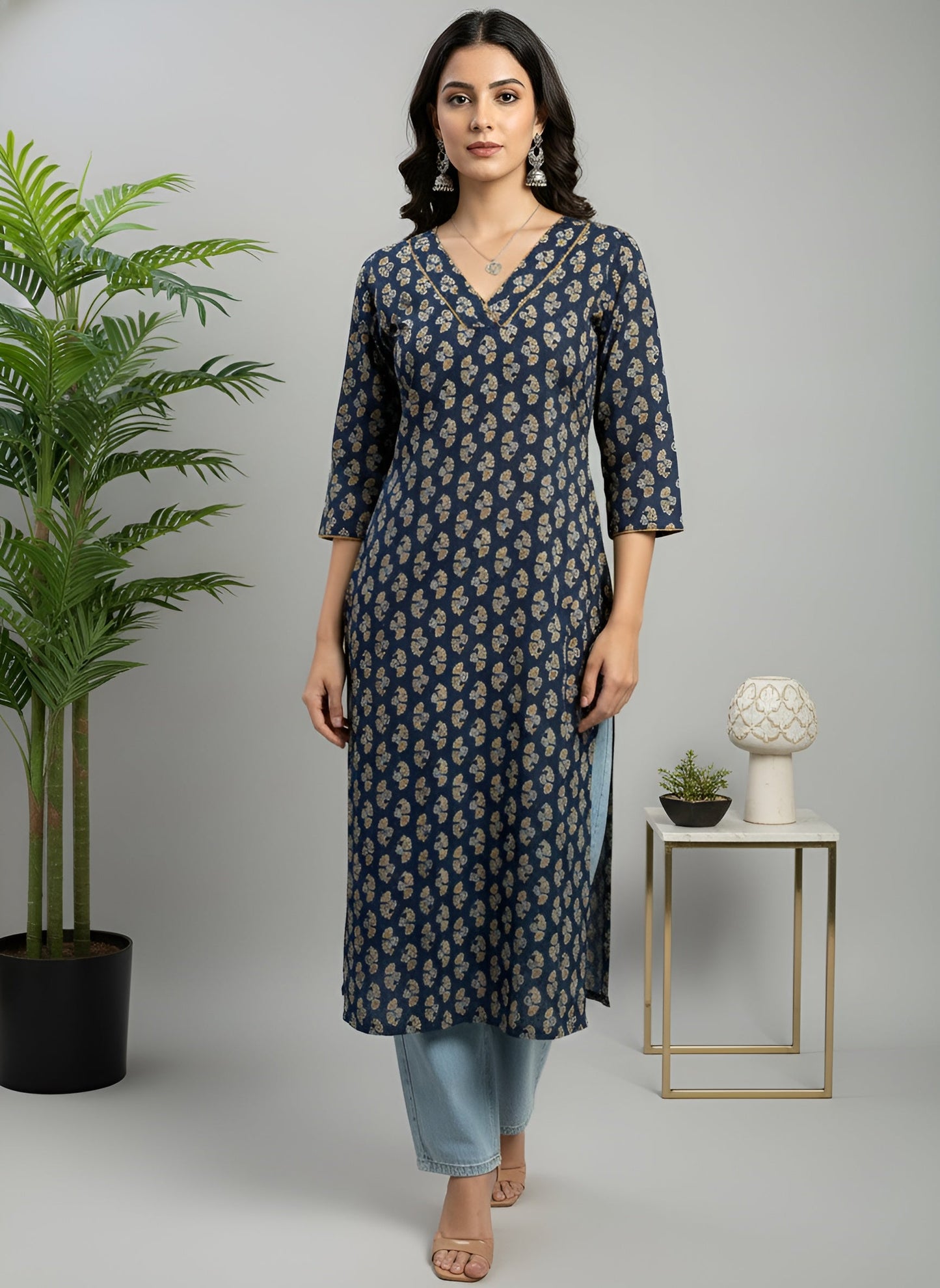 Printed Straight Kurta with Three Quarter Sleeves