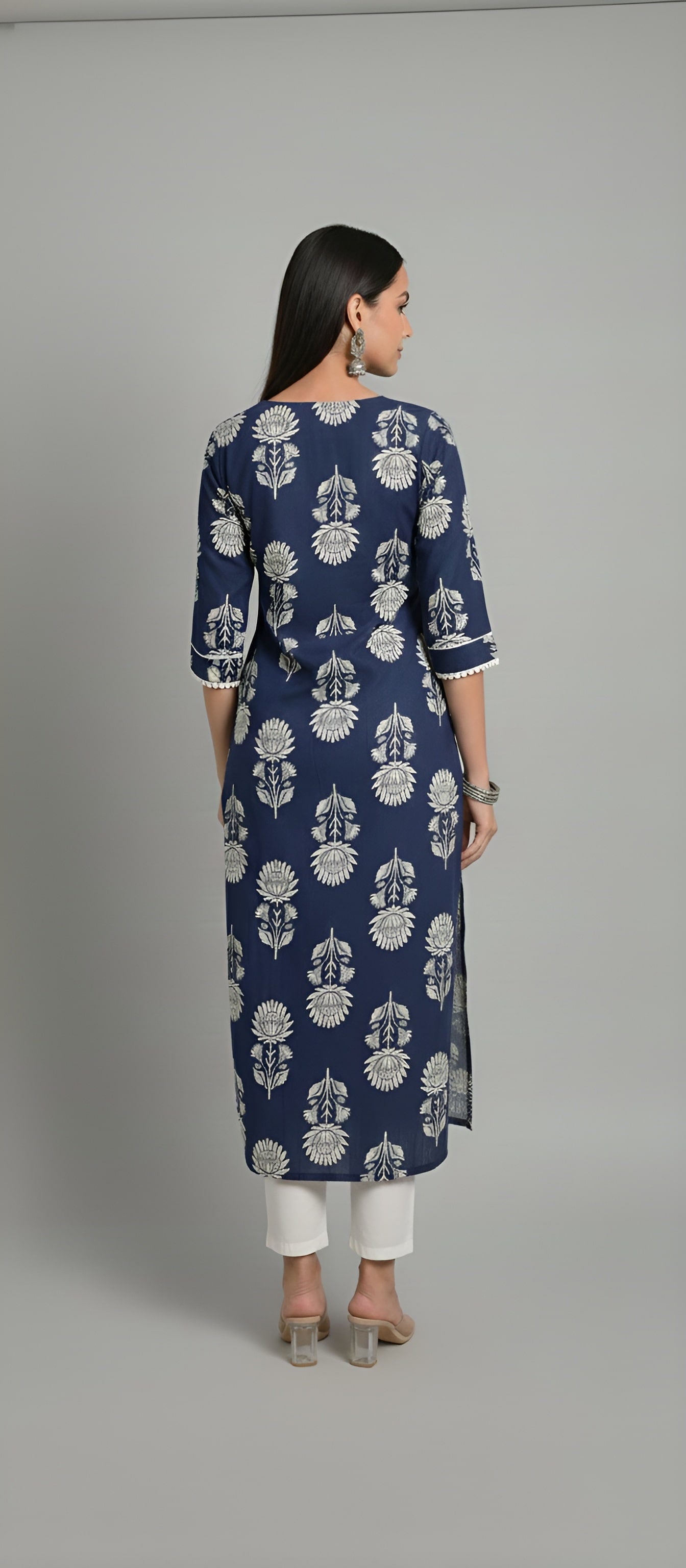 Printed Straight Kurta with Three Quarter Sleeves