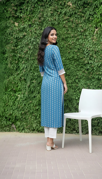 Printed Straight Kurta with Three Quarter Sleeves