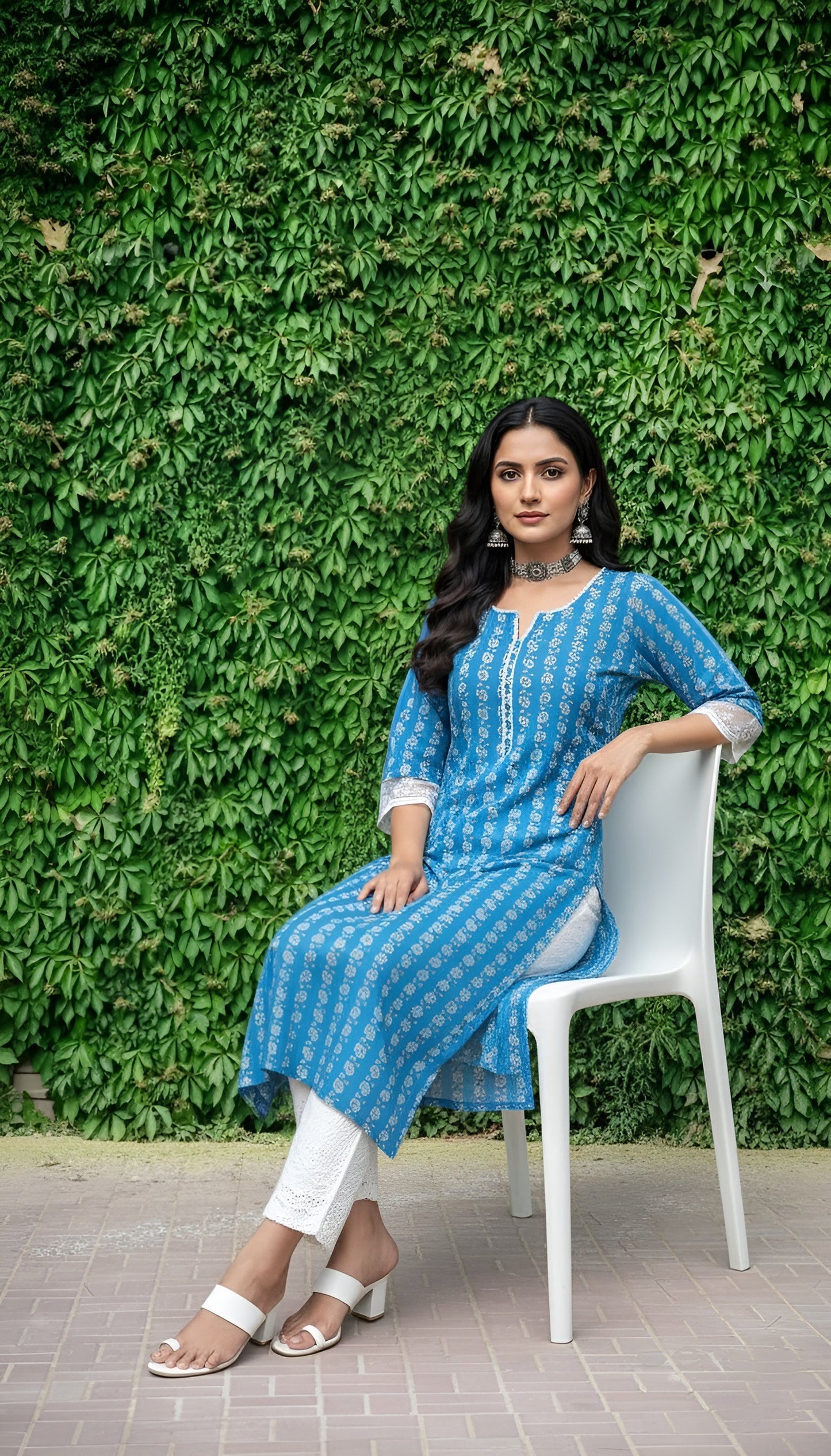 Printed Straight Kurta with Three Quarter Sleeves