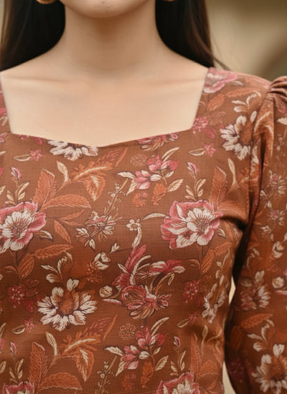 Printed Straight Crop Top With 3/4 Sleeves