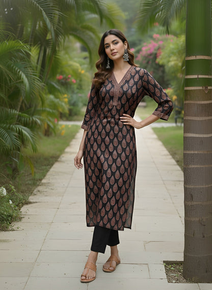 Printed Straight Kurta with Three Quarter Sleeves