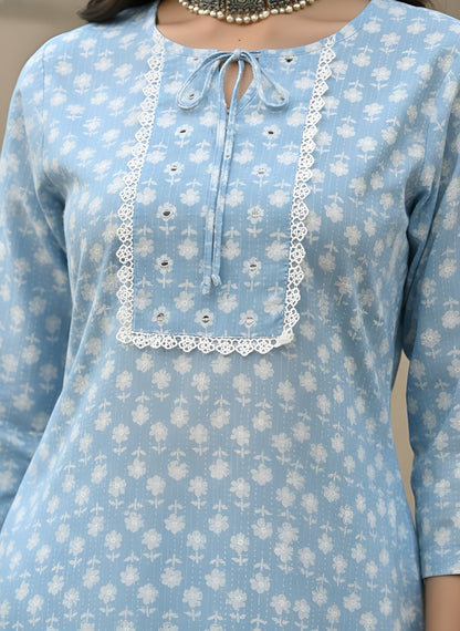 Printed Straight Kurta with Three Quarter Sleeves