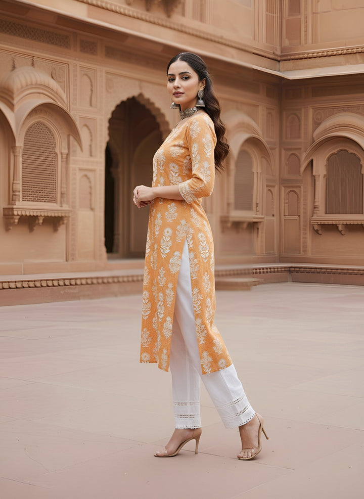 Printed Straight Kurta with Three Quarter Sleeves