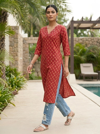 Printed Straight Kurta with Three Quarter Sleeves
