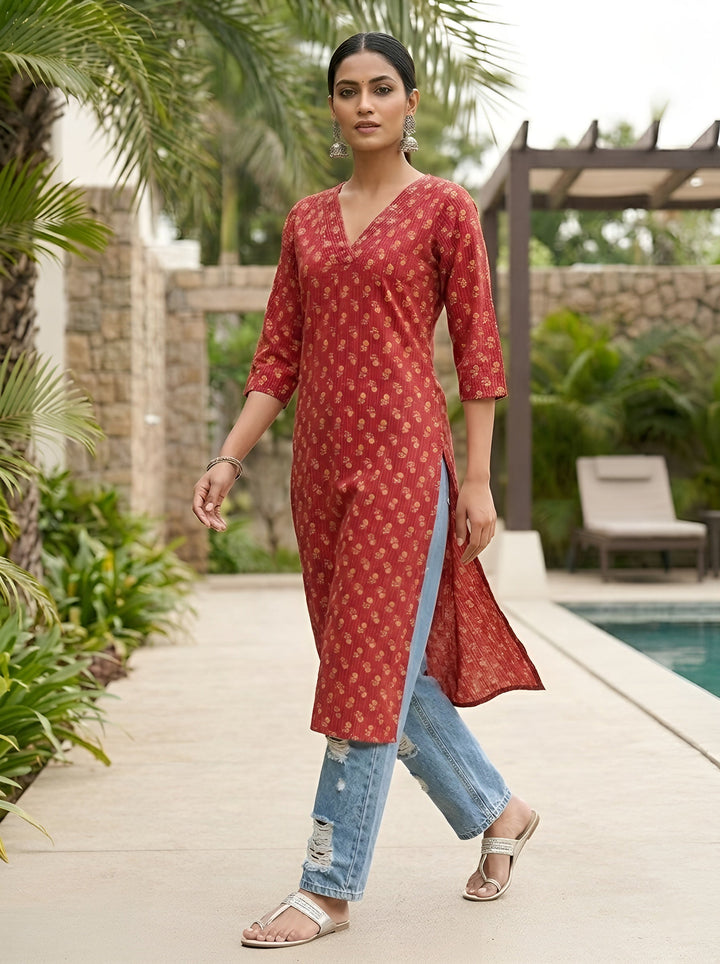 Printed Straight Kurta with Three Quarter Sleeves