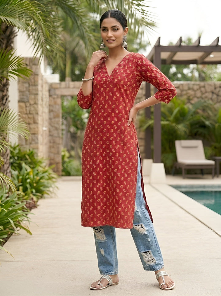 Printed Straight Kurta with Three Quarter Sleeves