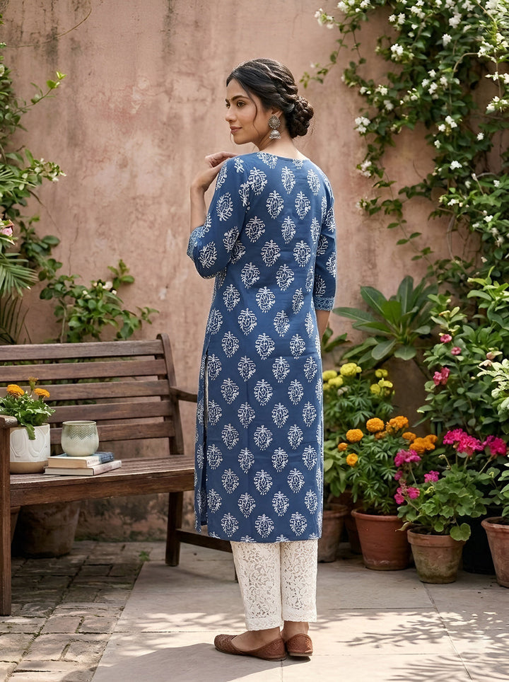 Printed Straight Kurta with Three Quarter Sleeves