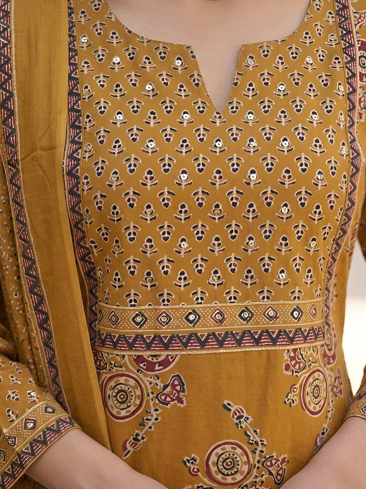 Printed Straight Kurta Set With Dupatta