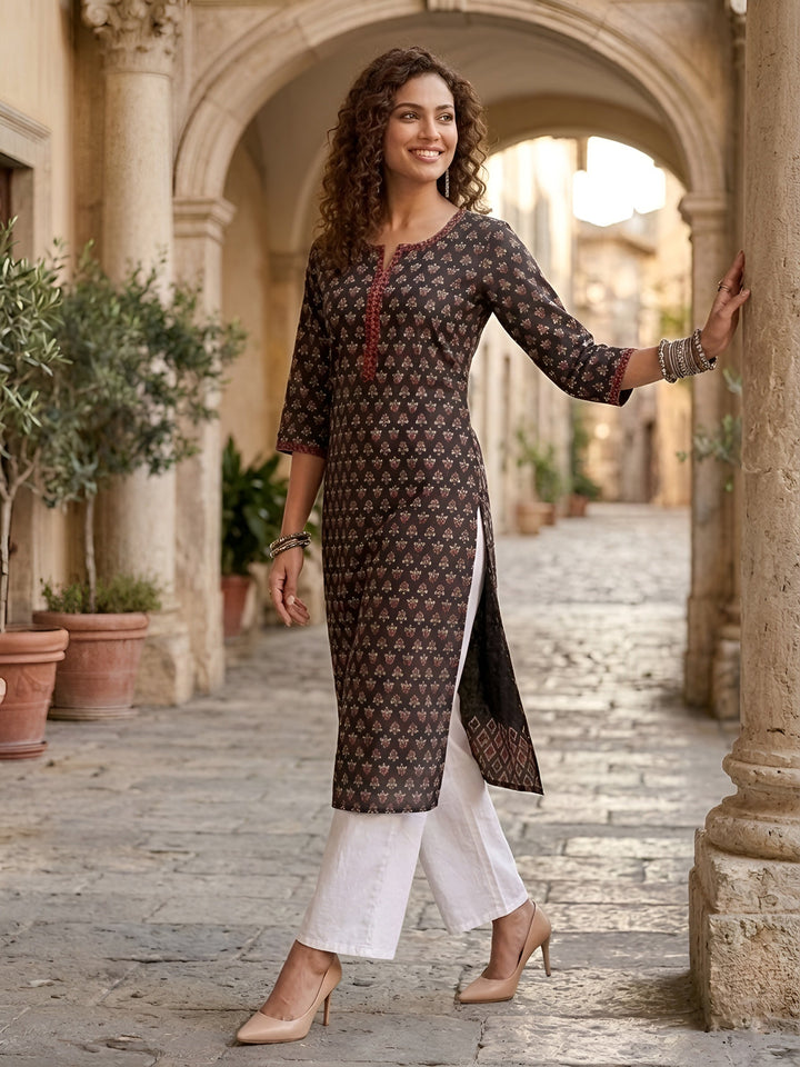 Printed Straight Kurta with Three Quarter Sleeves