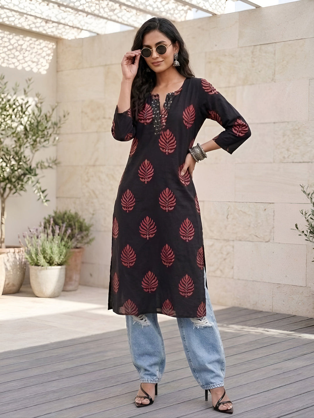Printed Straight Kurta with Three Quarter Sleeves