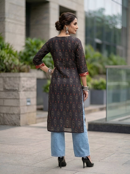 Printed Straight Kurta with Three Quarter Sleeves
