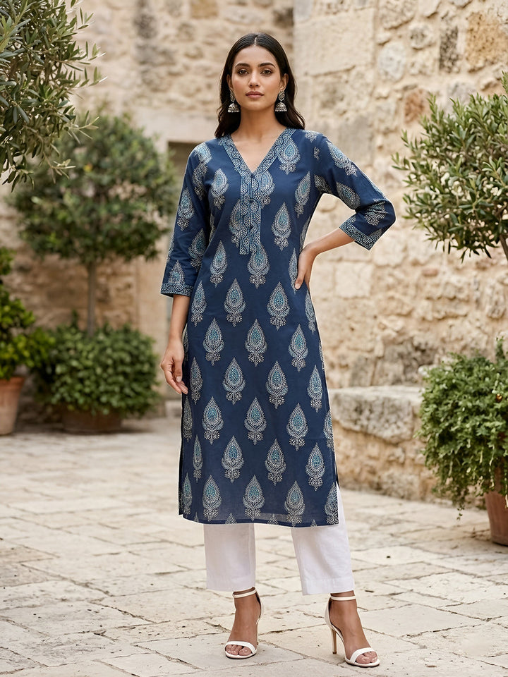 Printed Straight Kurta with Three Quarter Sleeves