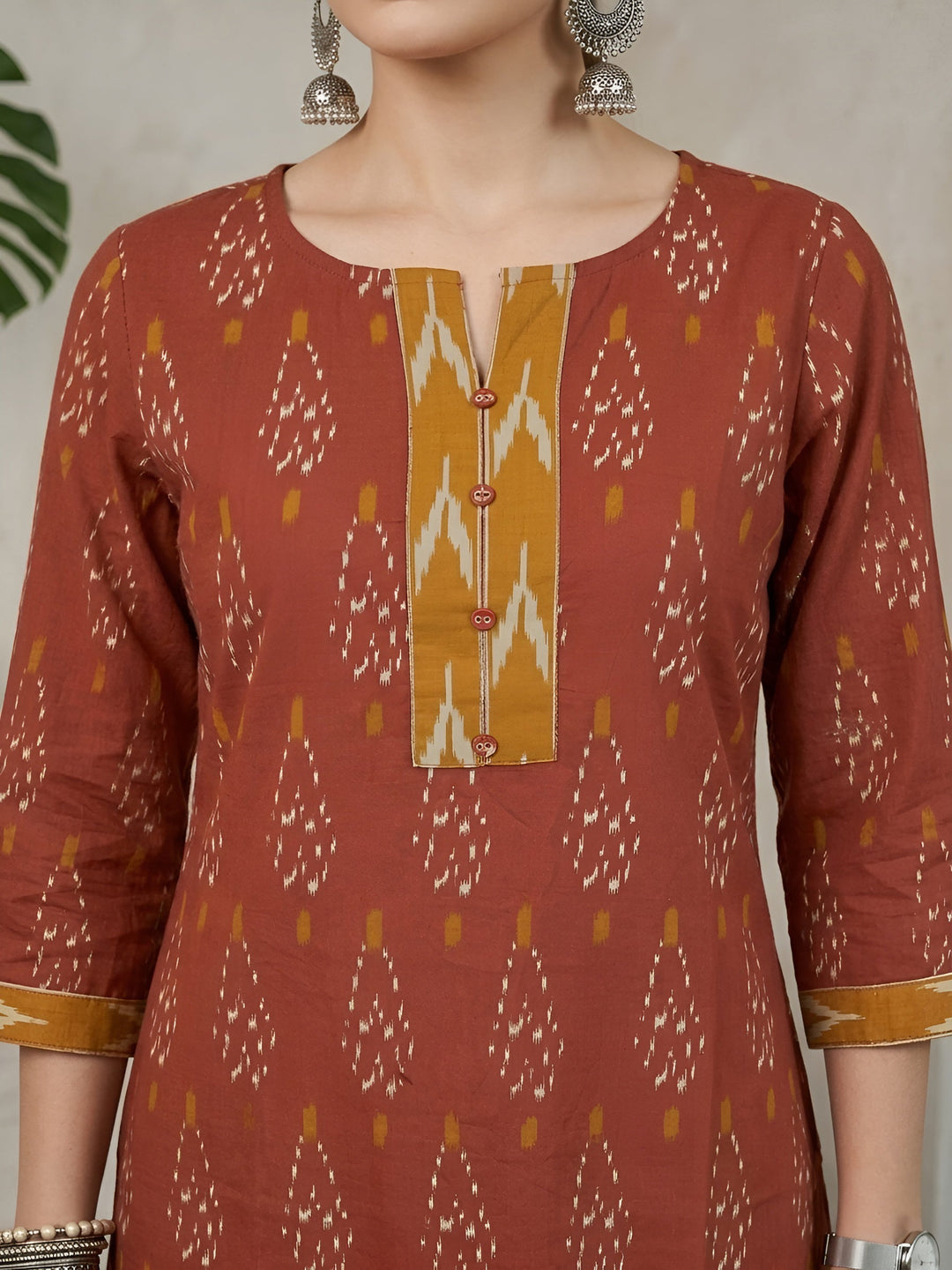 Printed Straight Kurta With Three Quarter Sleeves