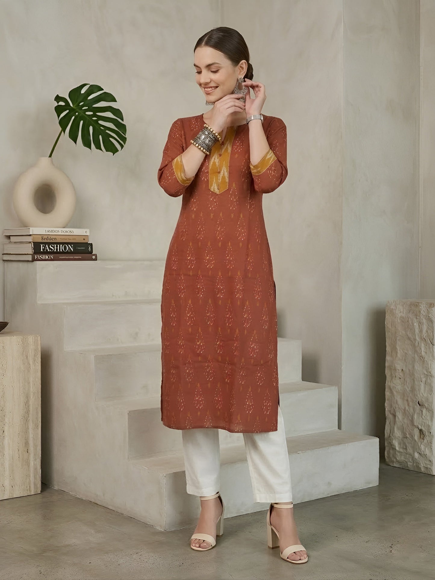 Printed Straight Kurta With Three Quarter Sleeves
