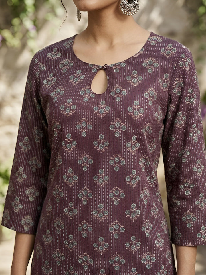Printed Straight Kurta With Three Quarter Sleeves