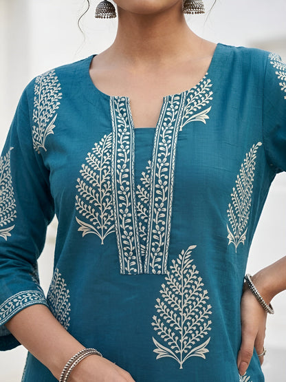 Printed Straight Kurta With Three Quarter Sleeves