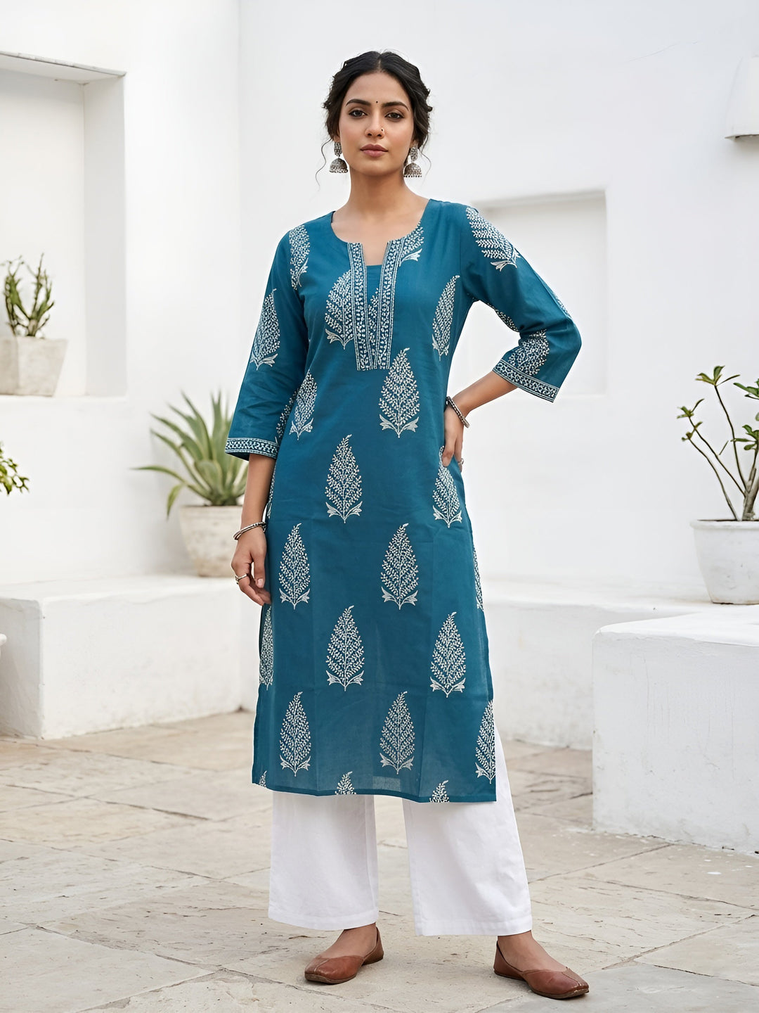 Printed Straight Kurta With Three Quarter Sleeves