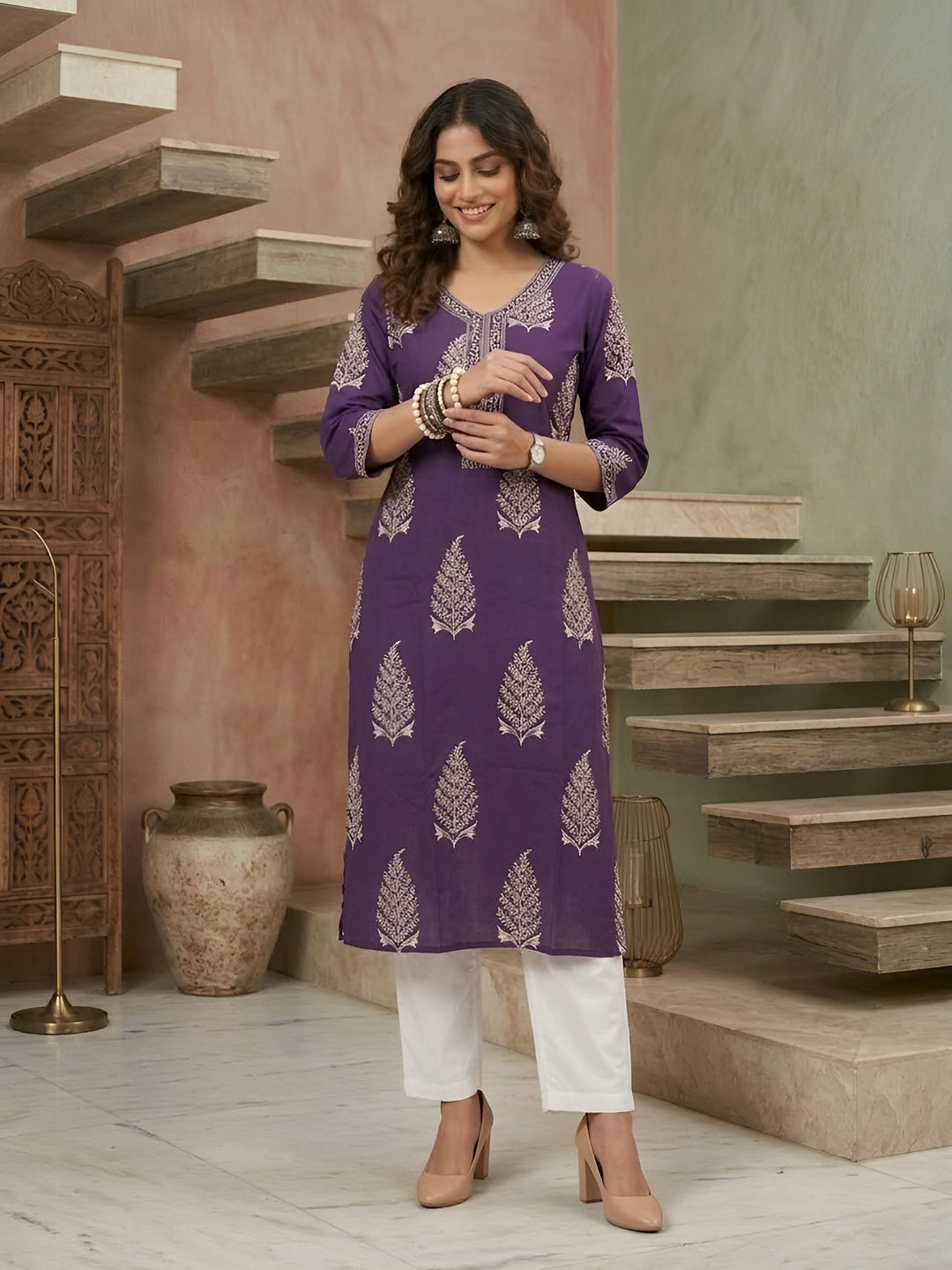 Printed Straight Kurta With Three Quarter Sleeves