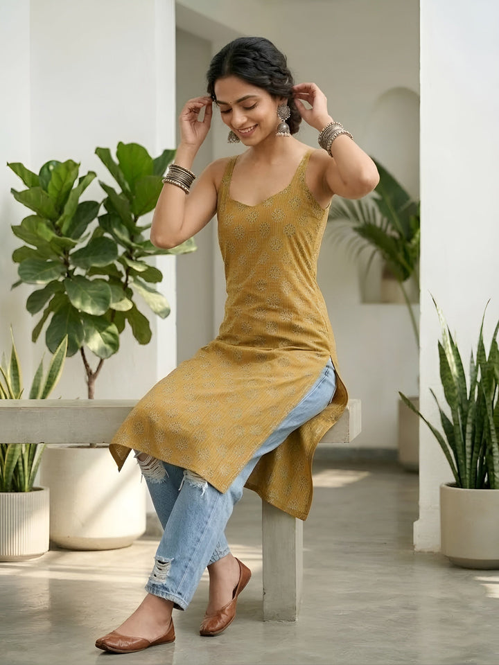 Printed Stylish Back Straight Sleeveless Kurta