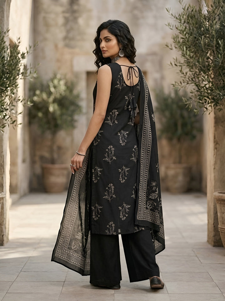 Printed Straight Kurta Set With Dupatta