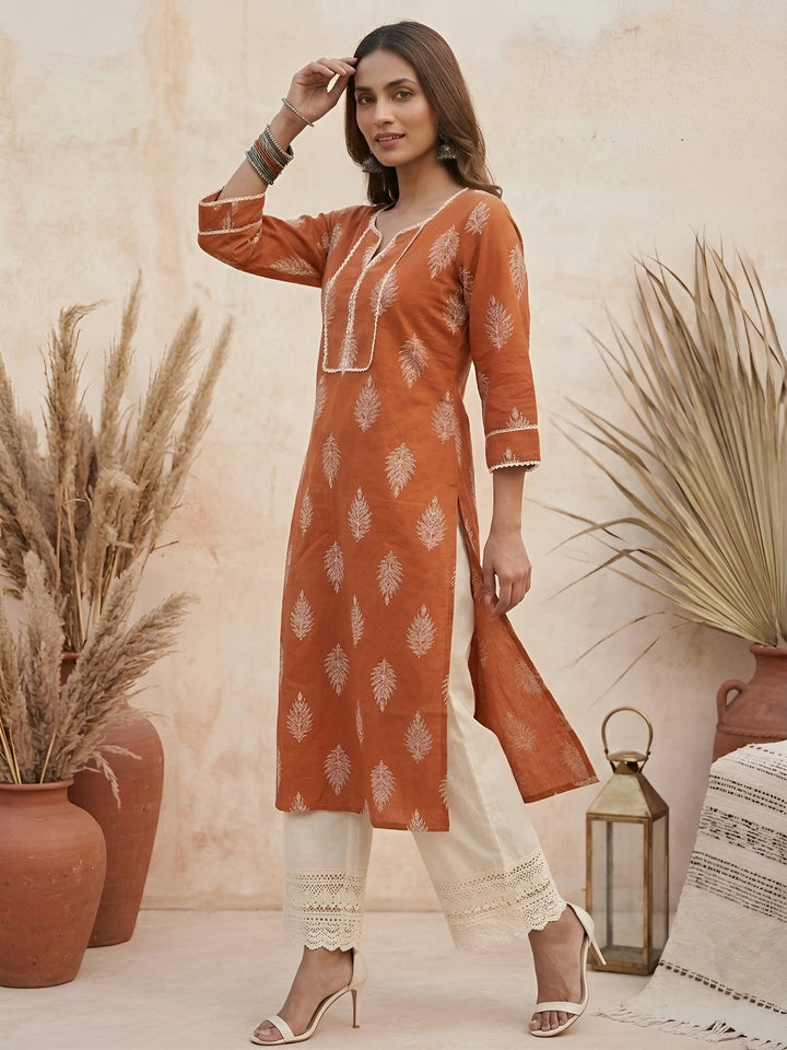 Printed Straight Kurta With Three Quarter Sleeves