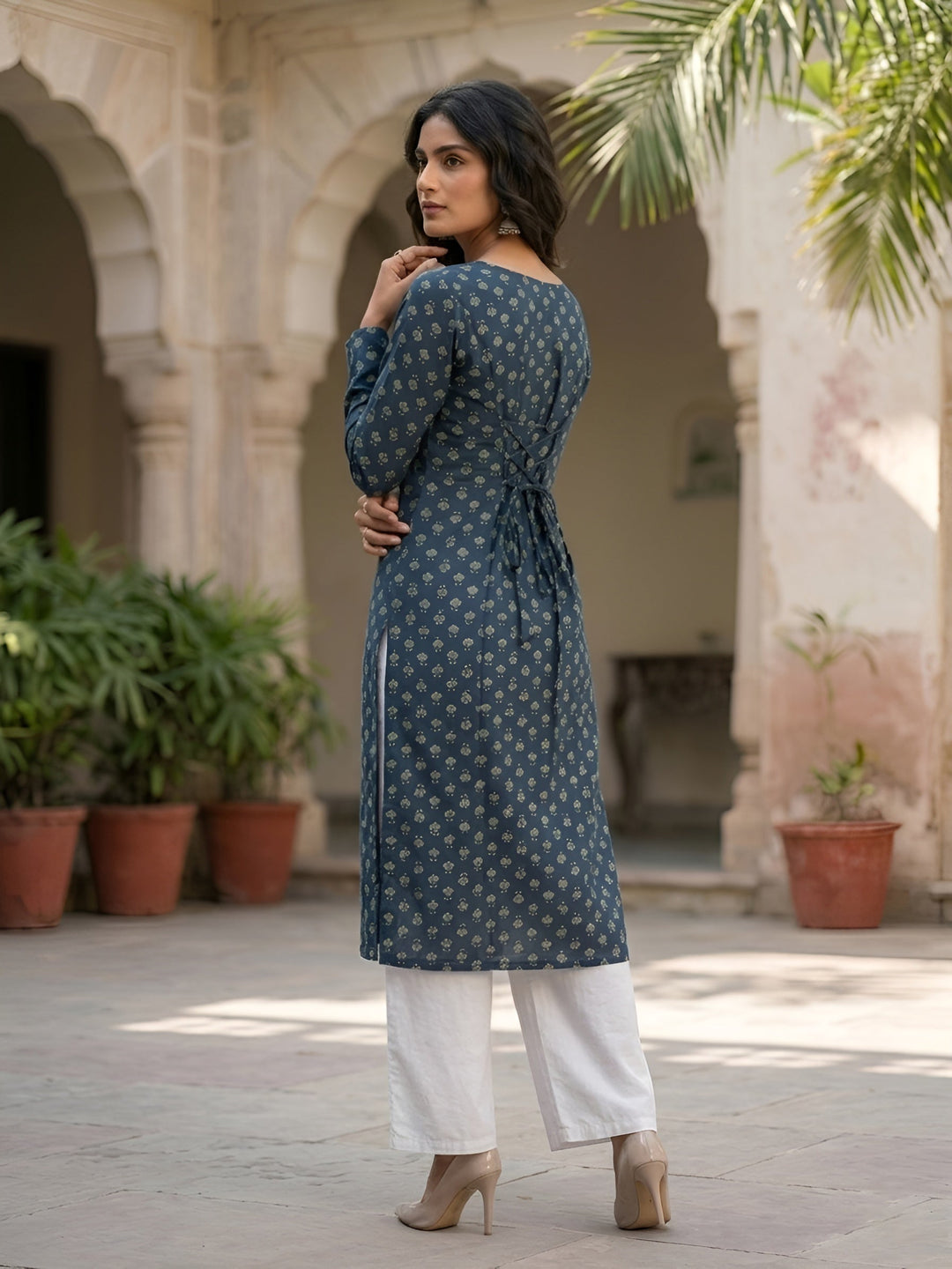Printed Straight Kurta With Three Quarter Sleeves