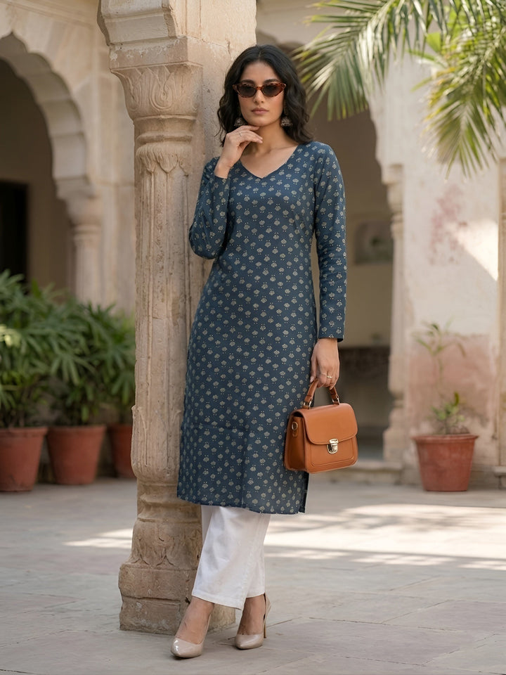 Printed Straight Kurta With Three Quarter Sleeves