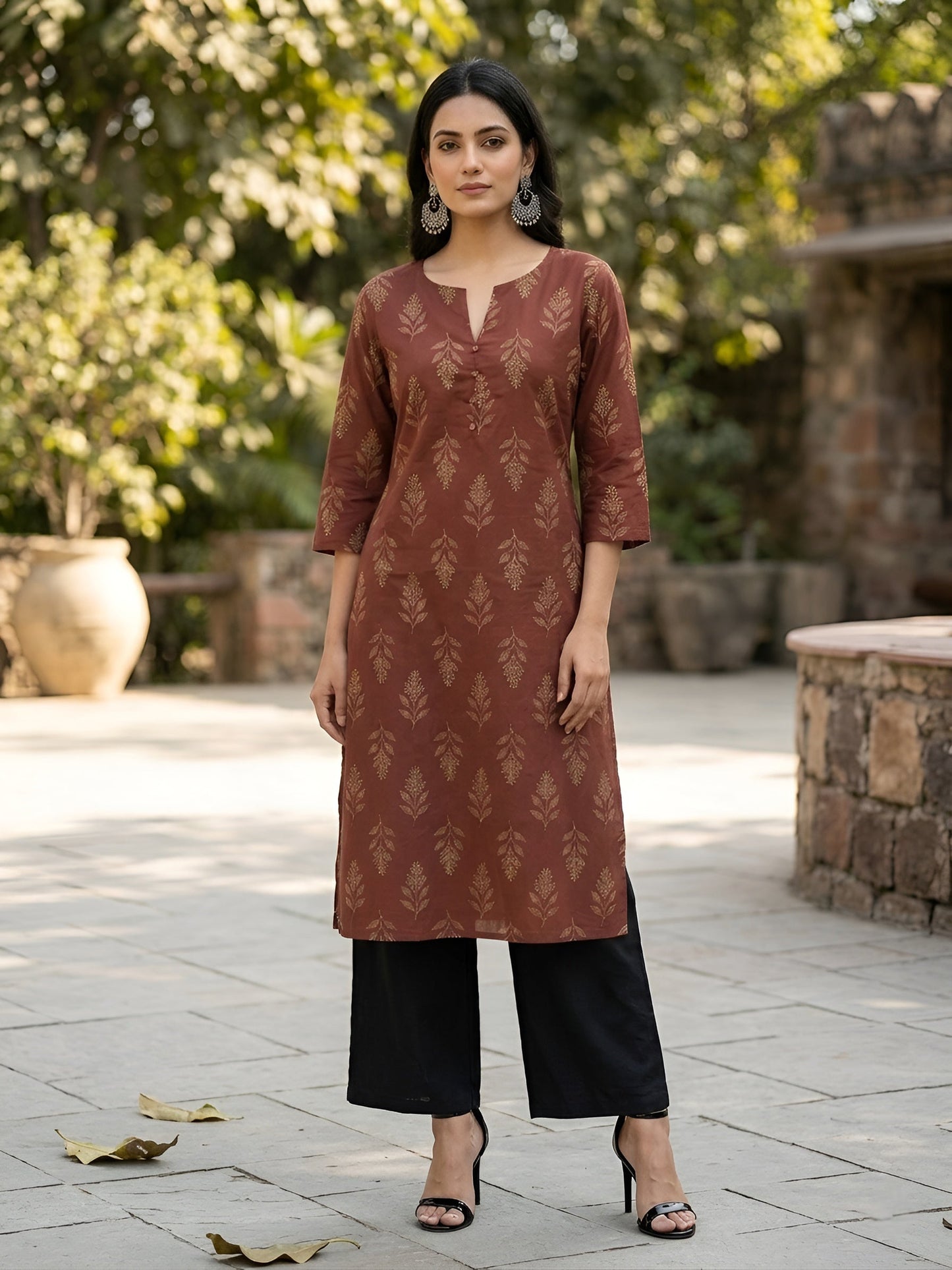 Printed Straight Kurta With Three Quarter Sleeves