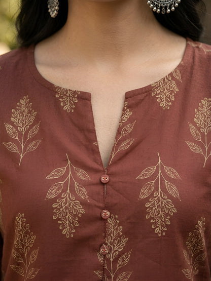 Printed Straight Kurta With Three Quarter Sleeves