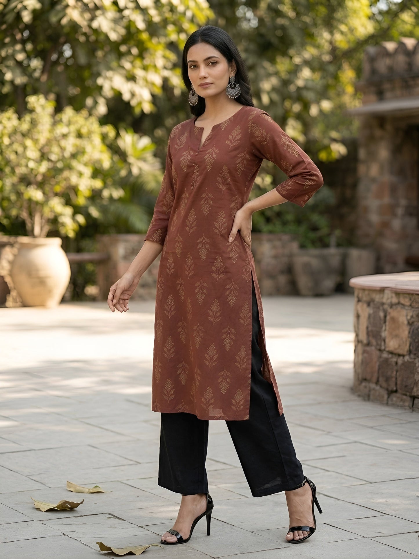 Printed Straight Kurta With Three Quarter Sleeves
