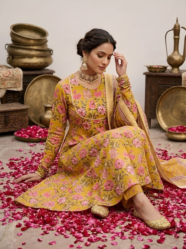 Floral Printed Anarkali Kurta Set With Dupatta