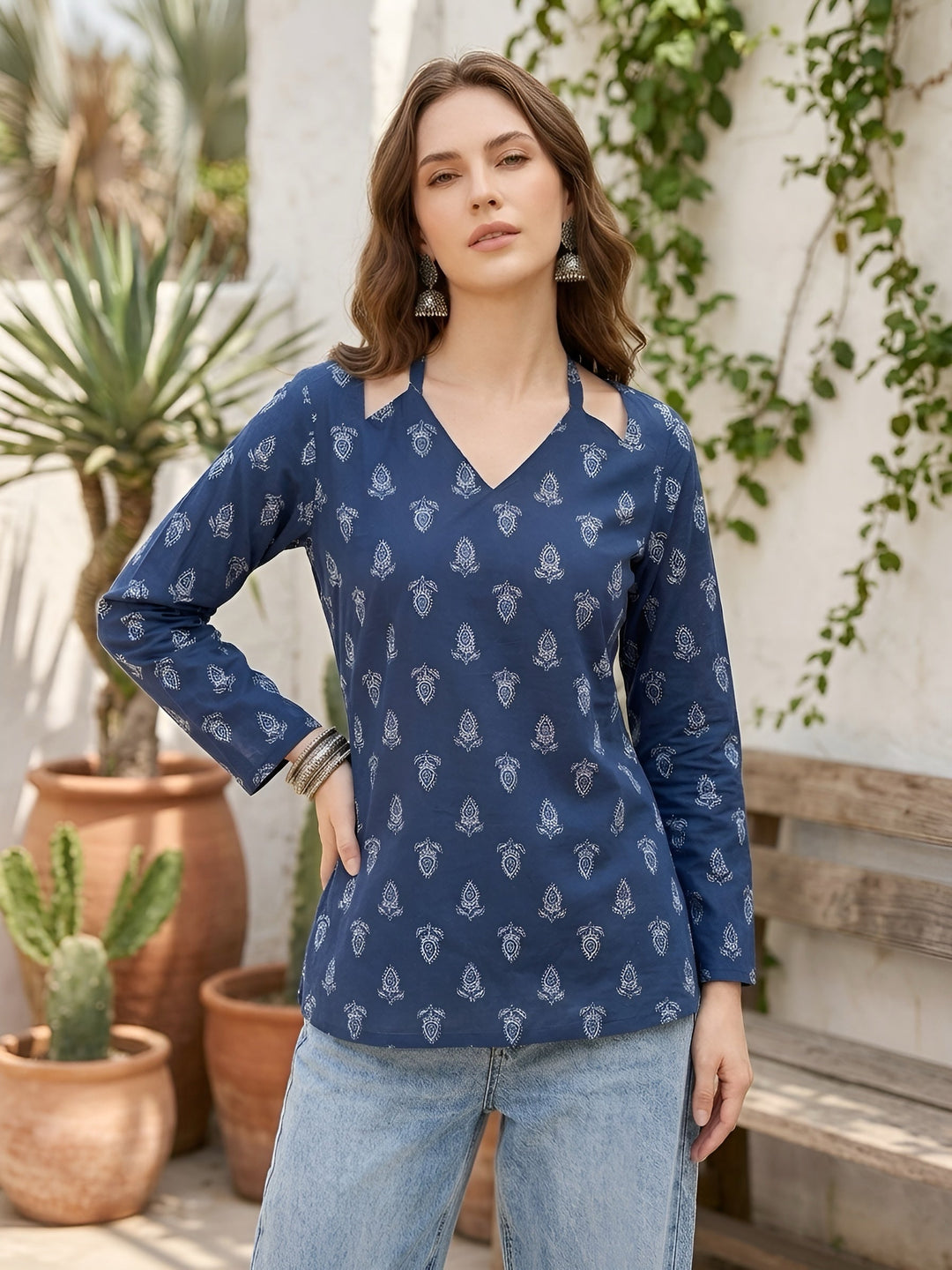 Printed Straight Tunic With Tie-Up Neck
