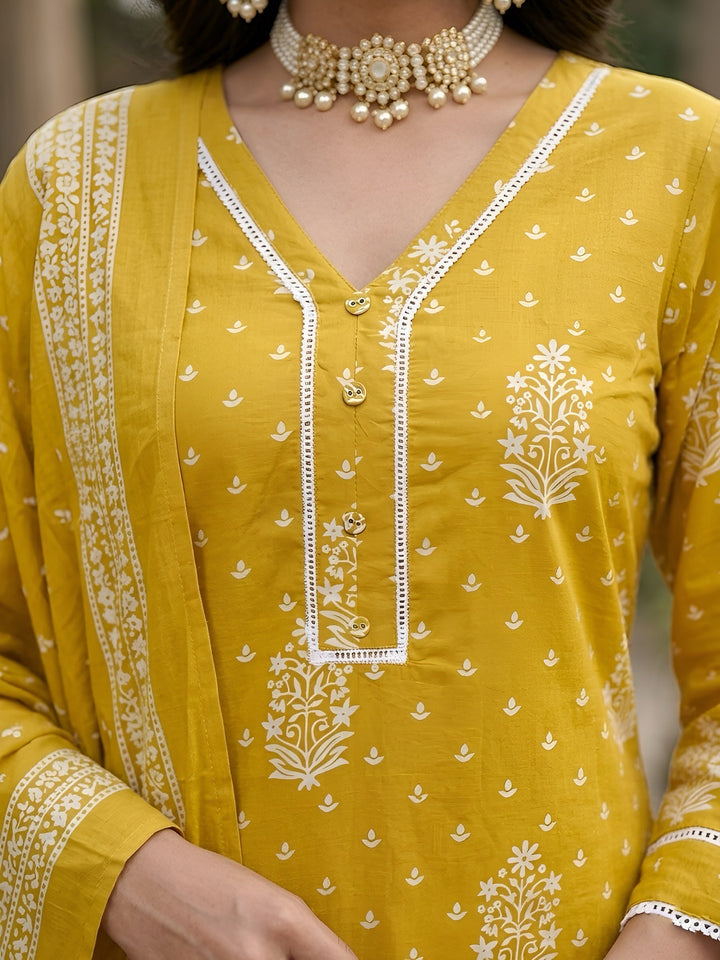 Printed Straight Kurta Set With Dupatta