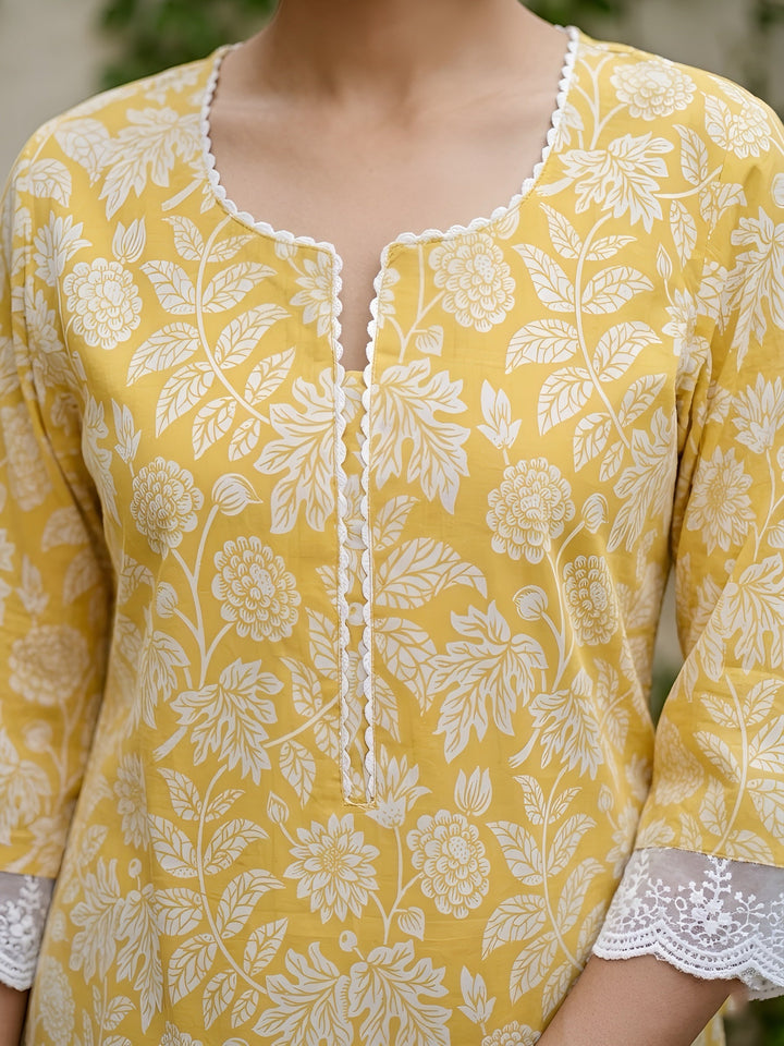 Printed Straight Kurta With Three Quarter Sleeves